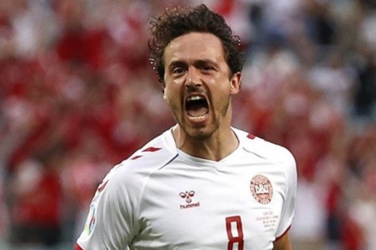 Dan Mach va nguon cam hung tu ngoi sao mu mau hinh anh