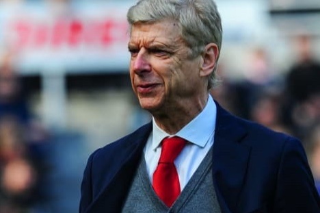 Wenger: 'Trong tai sai lam khi cho tuyen Anh huong 11 m' hinh anh