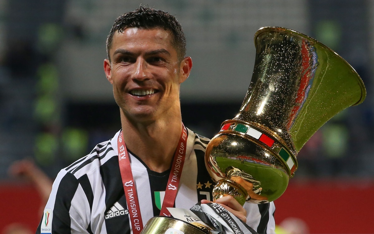 Cristiano Ronaldo anh 1