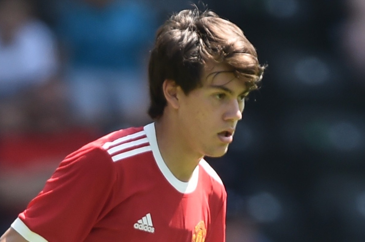 Tai nang tre MU khong dong tinh voi HLV Solskjaer hinh anh