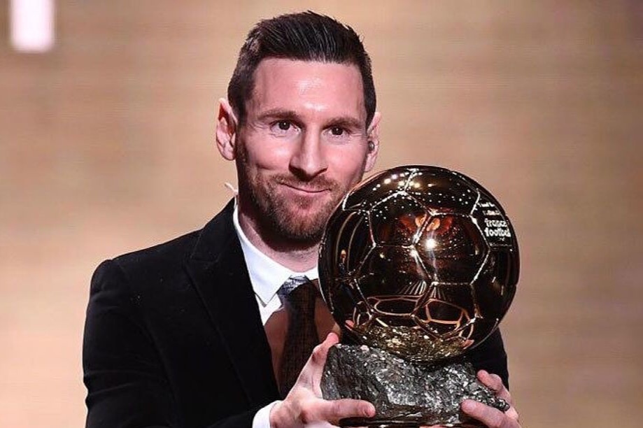 Kho ngan can Messi doat Qua bong Vang hinh anh