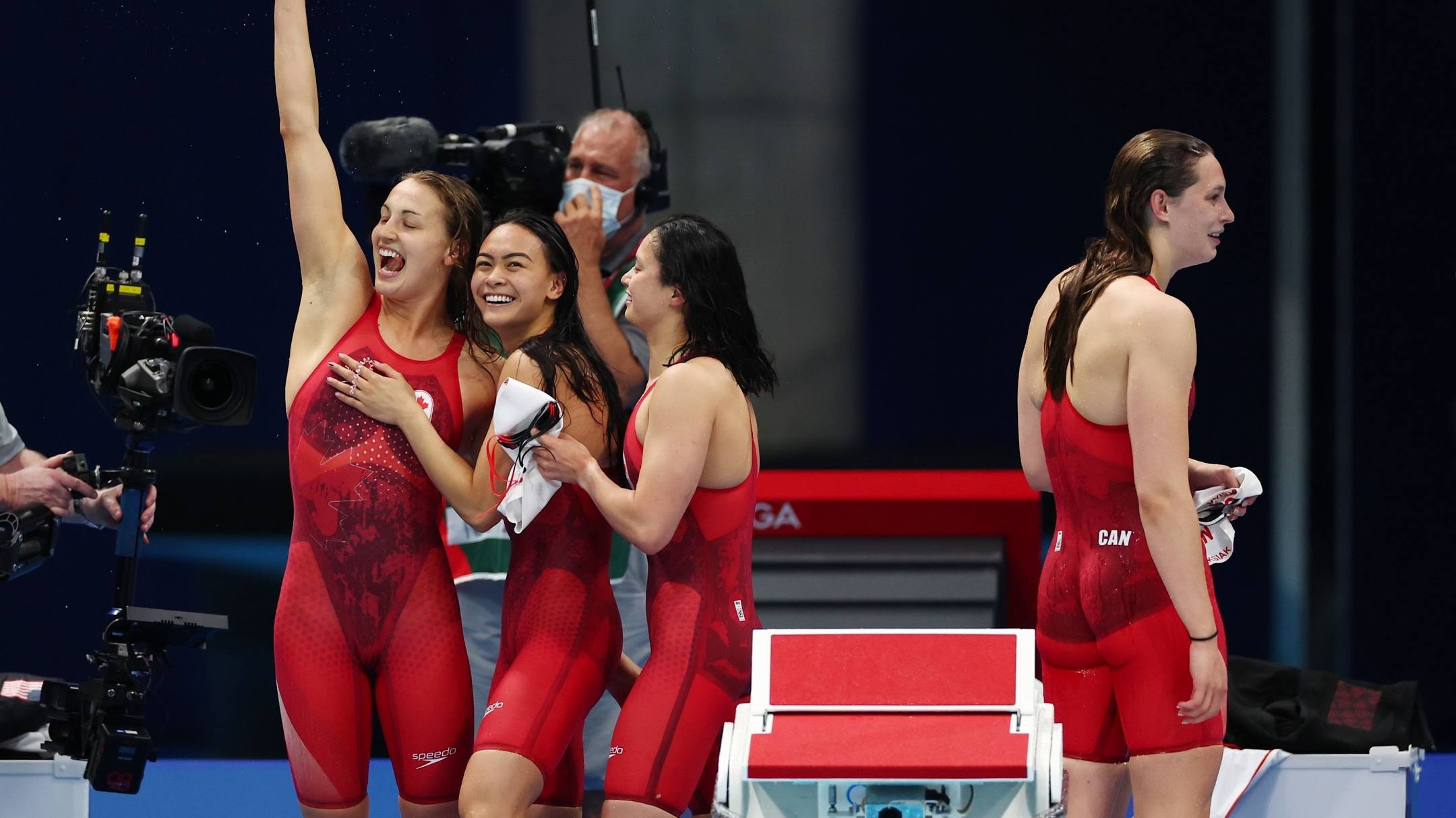Penny Oleksiak anh 3