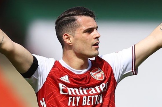 Tuong lai Xhaka duoc dinh doat hinh anh