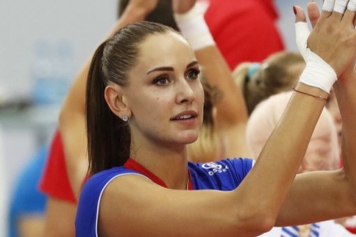 Ve dep nu VDV bong chuyen cao 1,96 m tai Olympic Tokyo hinh anh