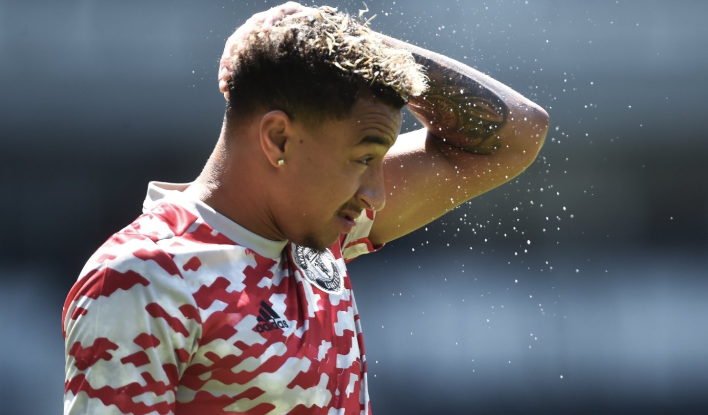 Lingard duong tinh voi Covid-19 hinh anh