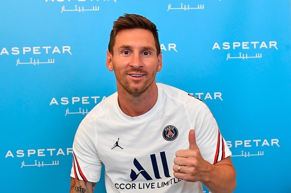 Khi nao Messi da tran ra mat PSG? hinh anh