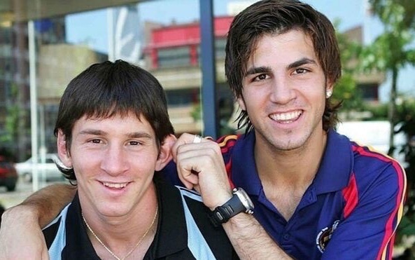 Fabregas canh bao Messi khi toi Ligue 1 hinh anh