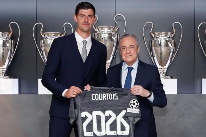 Courtois chot tuong lai o Real Madrid hinh anh