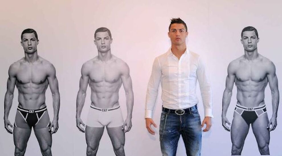 Cristiano Ronaldo anh 2
