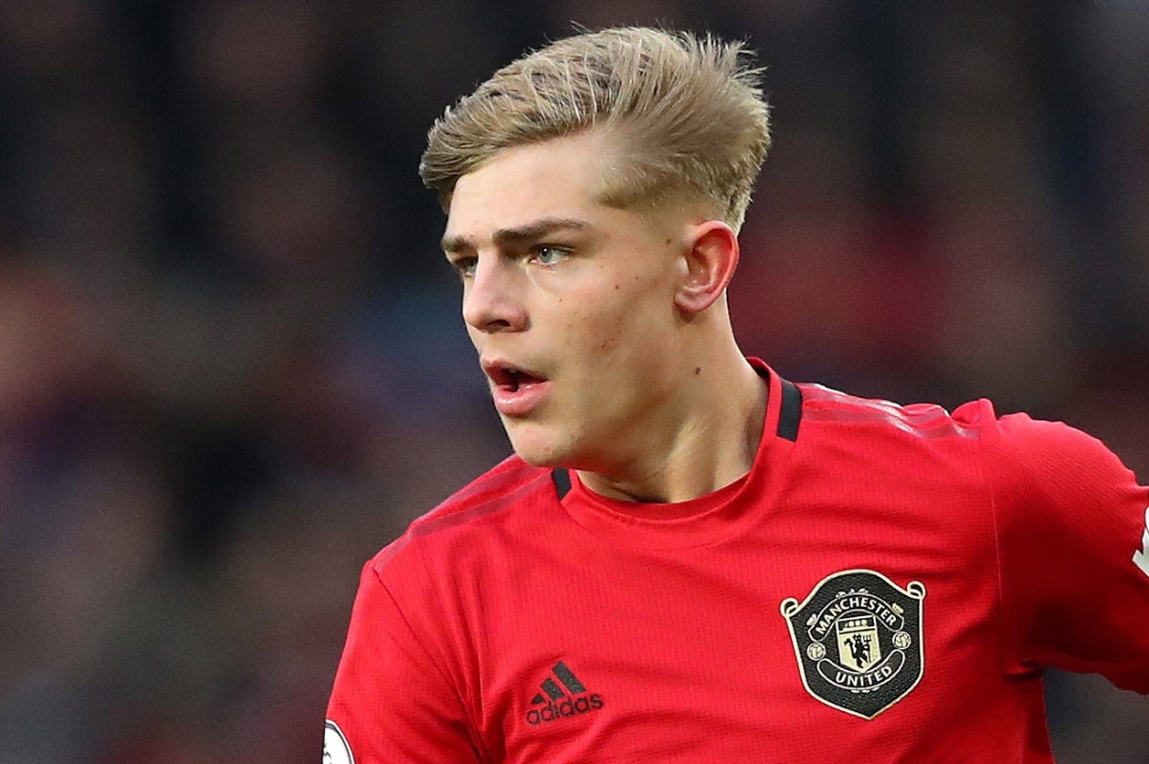 Man Utd cho muon 13 cau thu he nay hinh anh