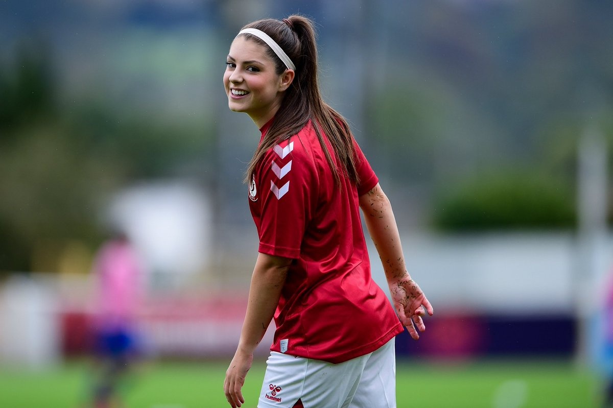 Carla Humphrey anh 8