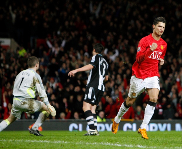 Cristiano Ronaldo anh 1