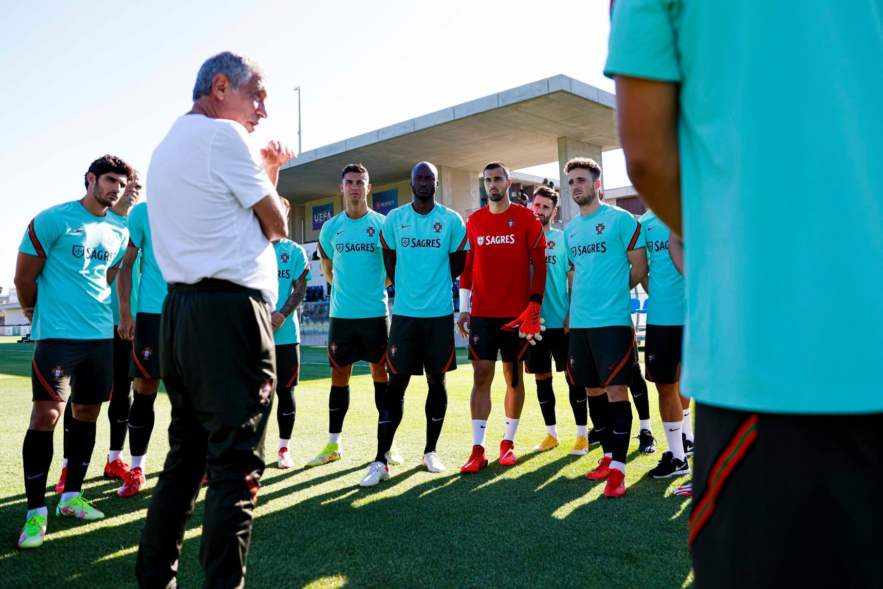 Cristiano Ronaldo anh 8