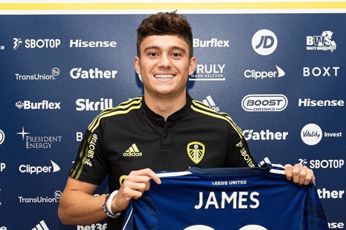 Man Utd ban Daniel James voi gia 28 trieu euro hinh anh