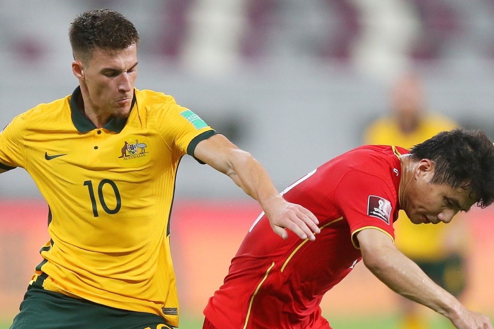 Chieu cao vuot troi cua dan cau thu Australia o tran gap Viet Nam hinh anh