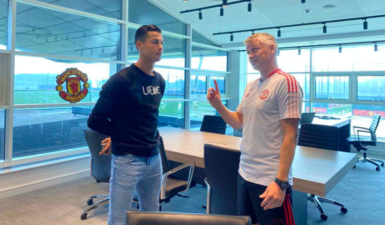 Cristiano Ronaldo anh 1