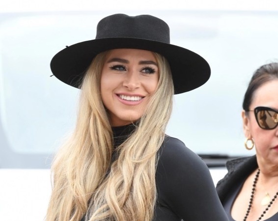 Dan WAGs MU chiem nguong man tai xuat cua Ronaldo hinh anh