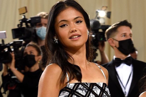 Raducanu doi doi sau US Open 2021 hinh anh