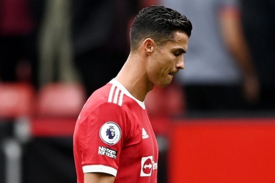 Ronaldo khep lai tuan trang mat o MU hinh anh