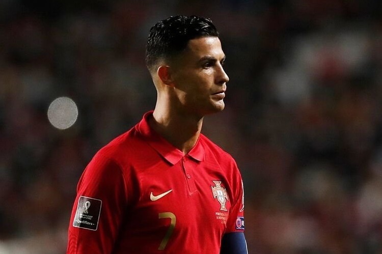 Ronaldo sa sut nhung van la diem tua cua Bo Dao Nha hinh anh