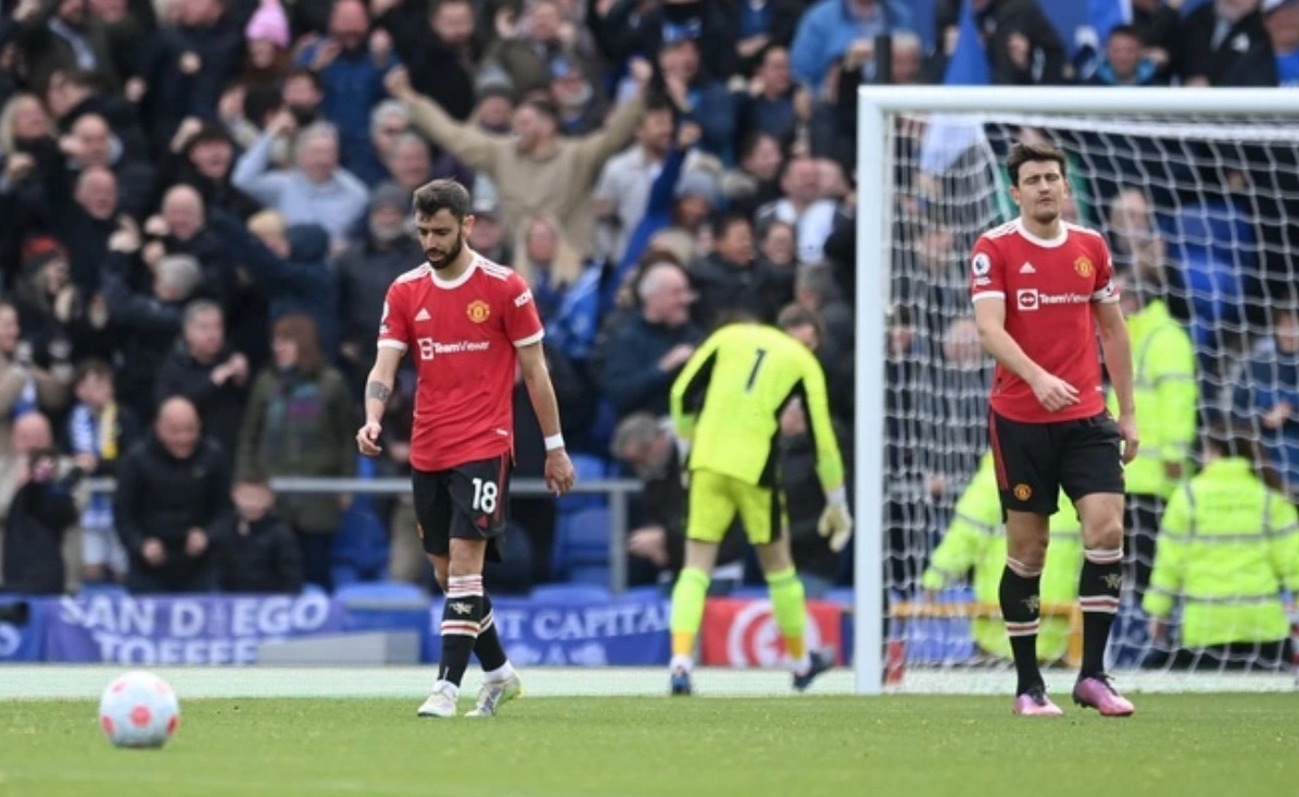 Cau thu MU choi bong nhu muon nghi he som hinh anh