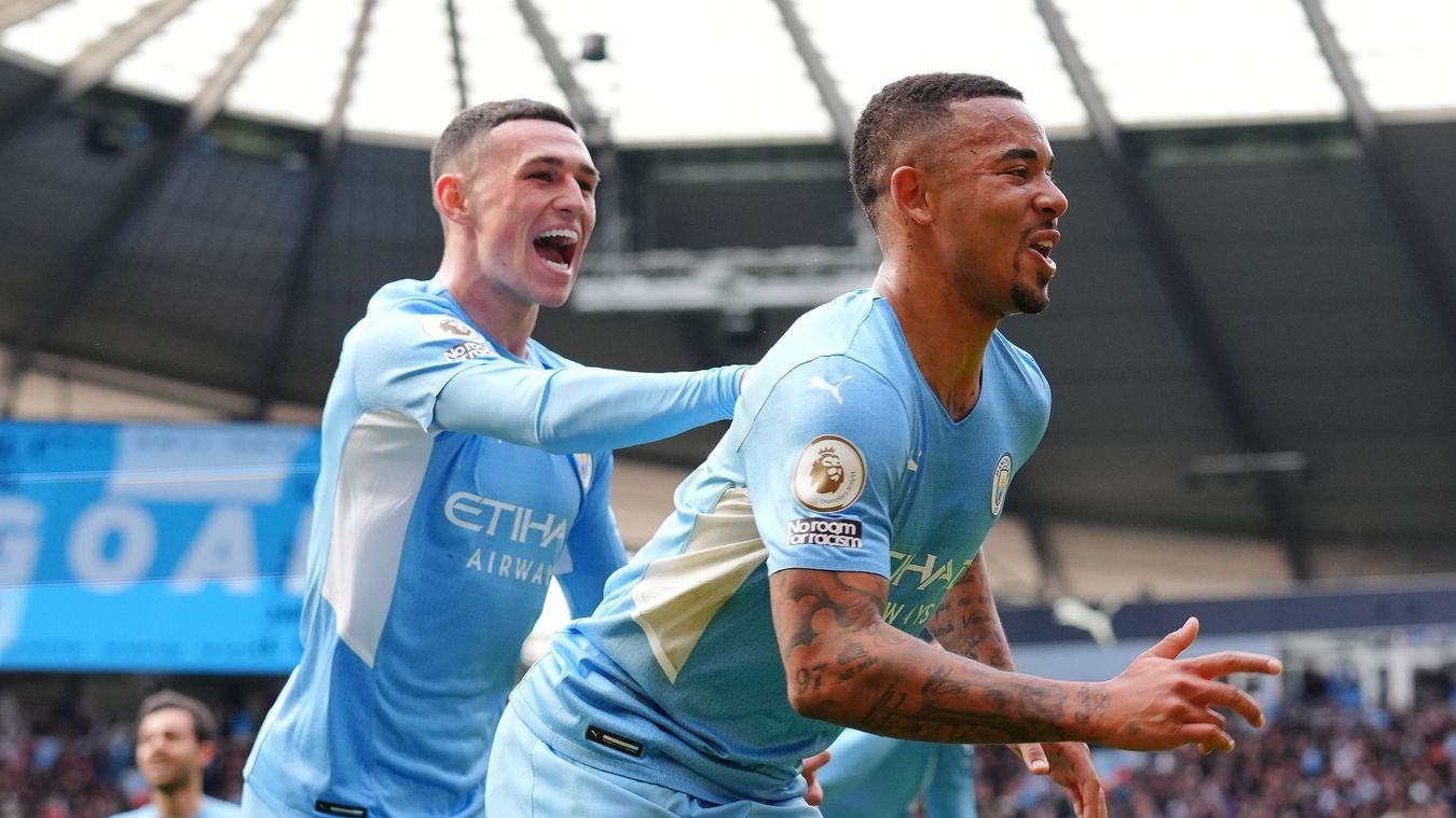 Liverpool va Man City xung dang la cap dau hay nhat anh 1