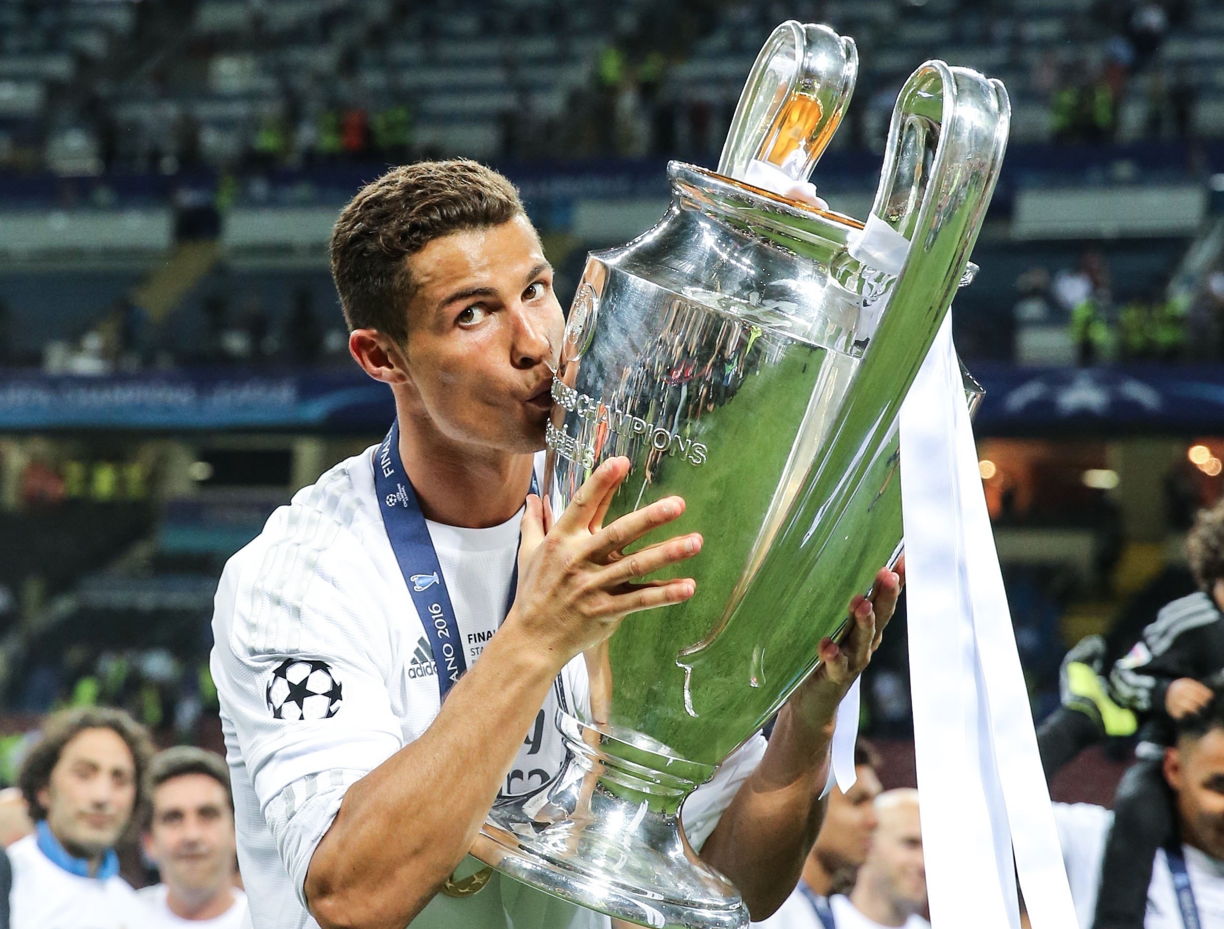 Ronaldo ghi ban nhieu nhat o ban ket Champions League hinh anh