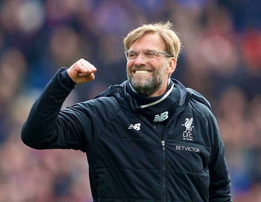 HLV Klopp gan bo voi Liverpool them 4 nam hinh anh