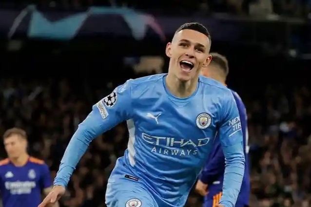 Tinh canh trai nguoc giua Foden va Greenwood hinh anh