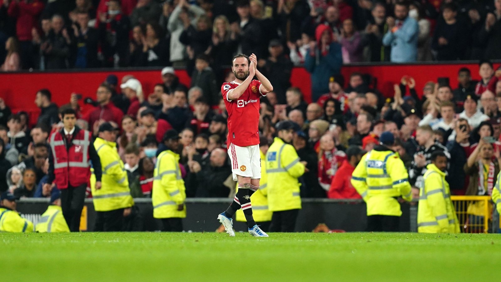 Man Utd da lang phi tai nang cua Mata anh 2