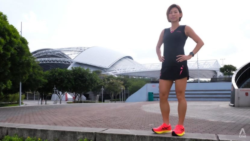 Nu VDV marathon nguoi Singapore du SEA Games o tuoi 42 anh 2