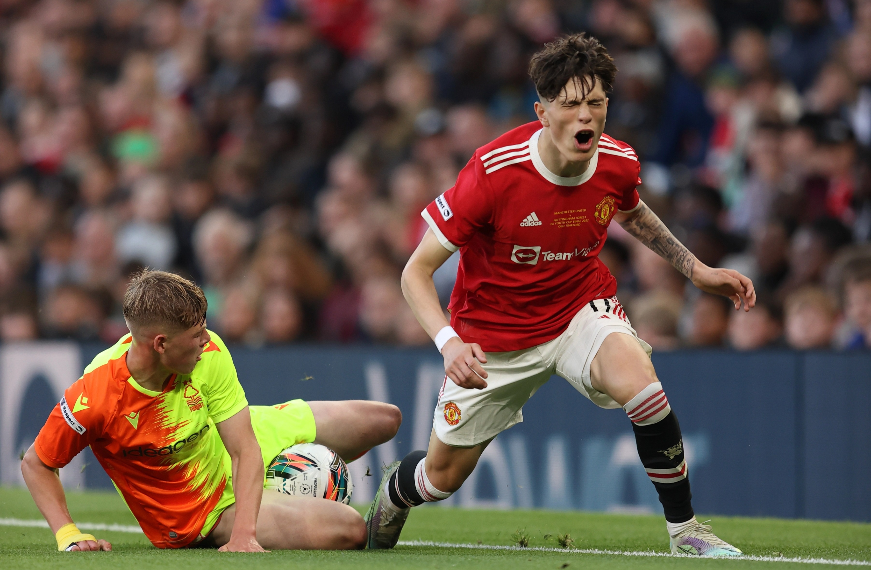 Man United lap ky luc vo dich FA Youth Cup anh 1