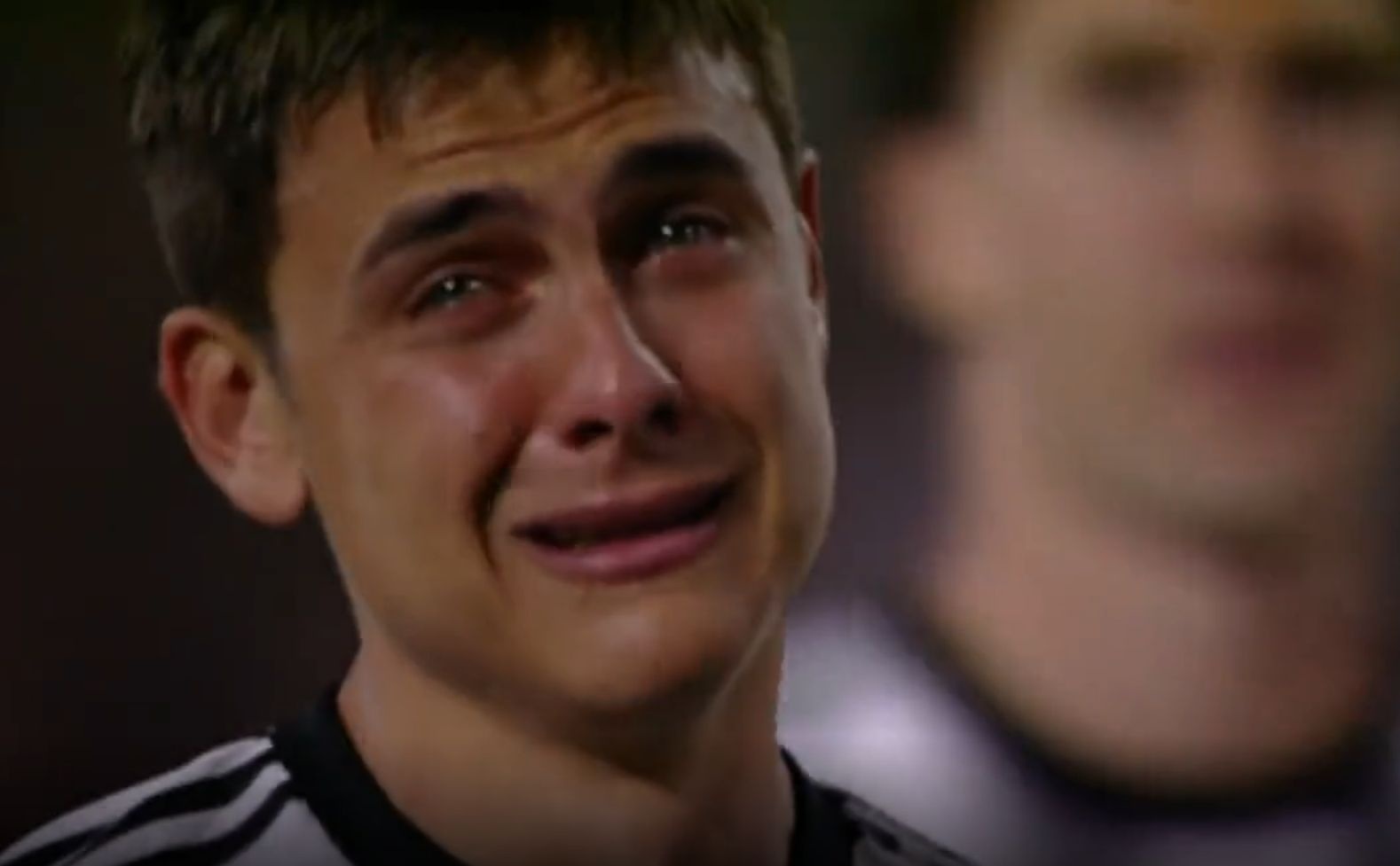 Paulo Dybala khoc nuc no anh 1