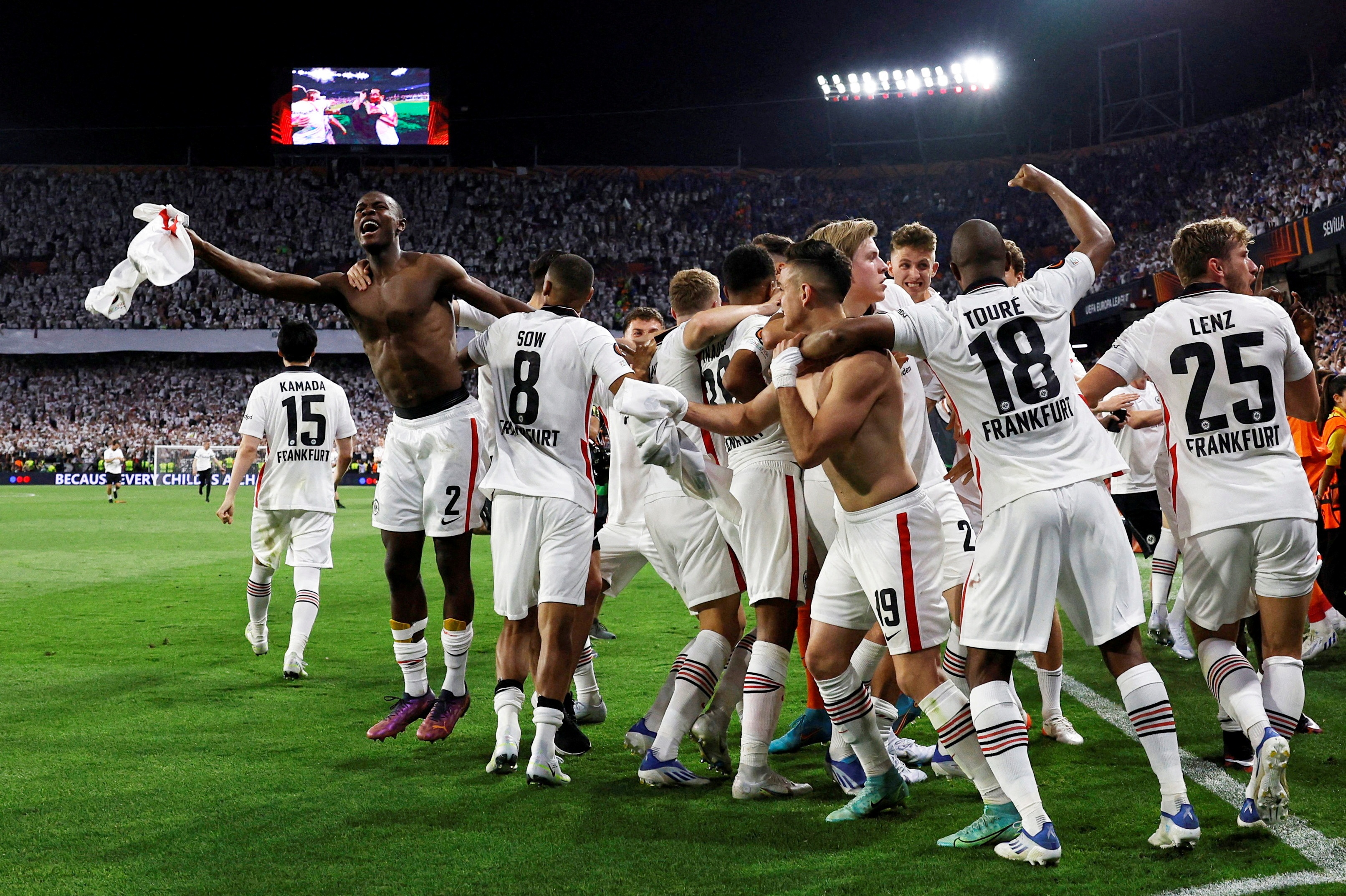 Cam xuc trai nguoc sau tran chung ket Europa League anh 6