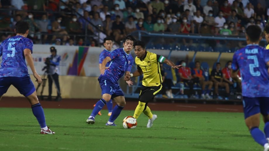 Cua vo dich cua U23 Viet Nam so voi 3 doi con lai anh 2