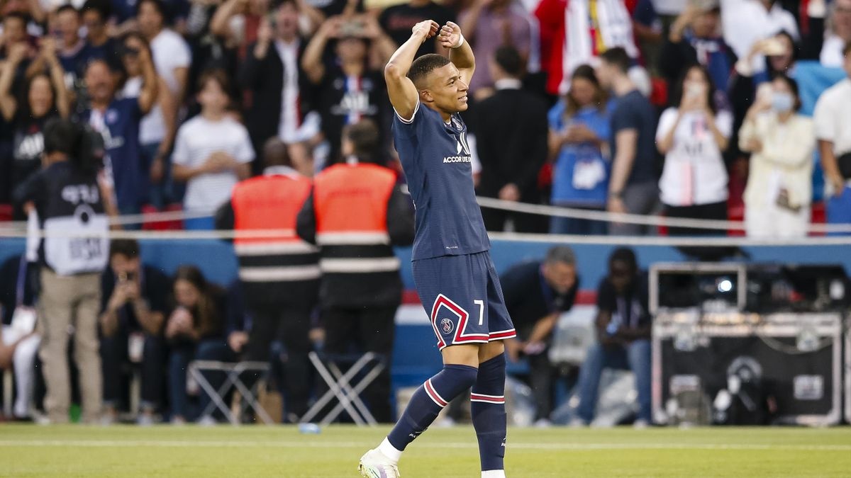 Mbappe ghi hat-trick trong ngay o lai PSG anh 2