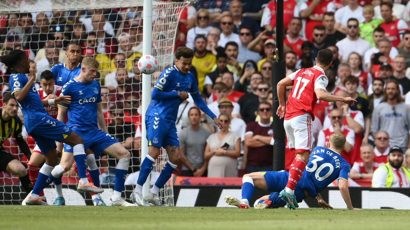 Tottenham co mua thu 6 lien tiep xep tren Arsenal anh 1