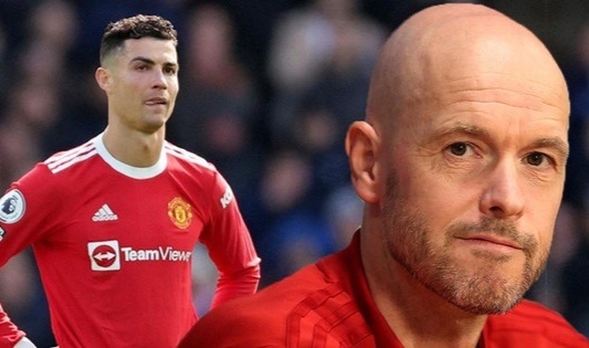 Carragher: 'MU khong the vao mua moi cung mot tien dao nhu Ronaldo' hinh anh