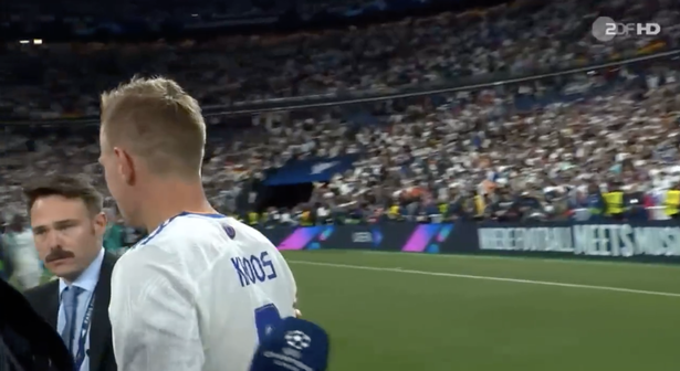 Toni Kroos coc can bo ngang cuoc phong van anh 1