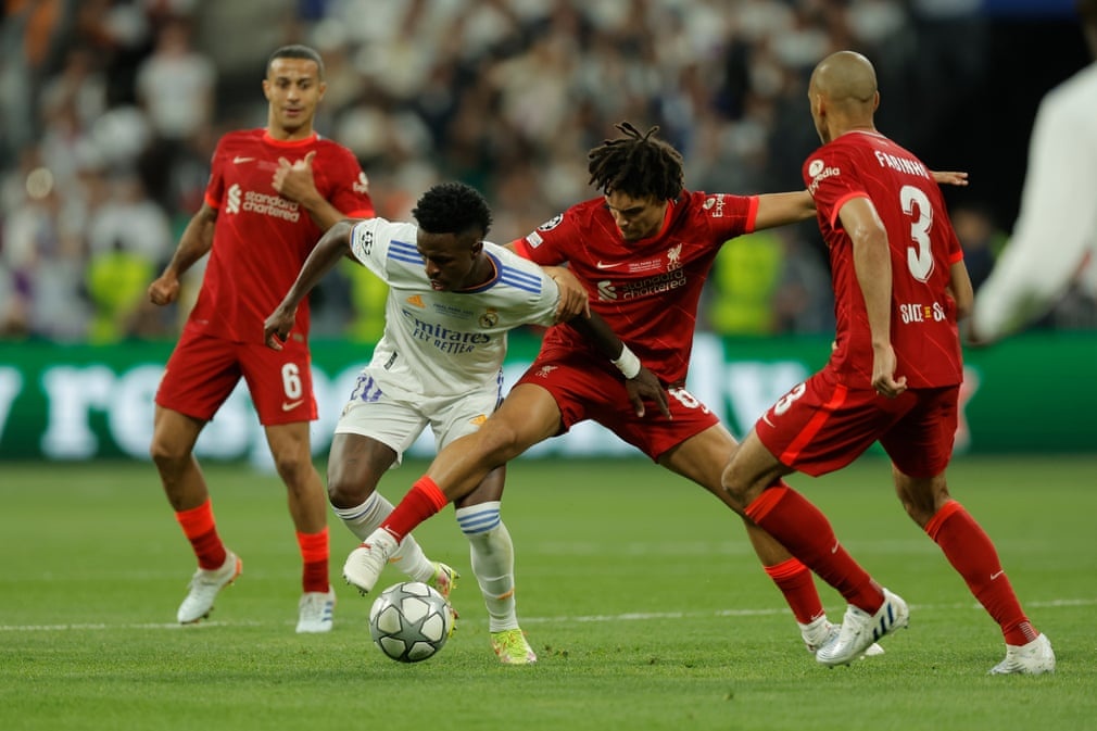 Trent va rui ro trong cach choi cua Liverpool anh 2