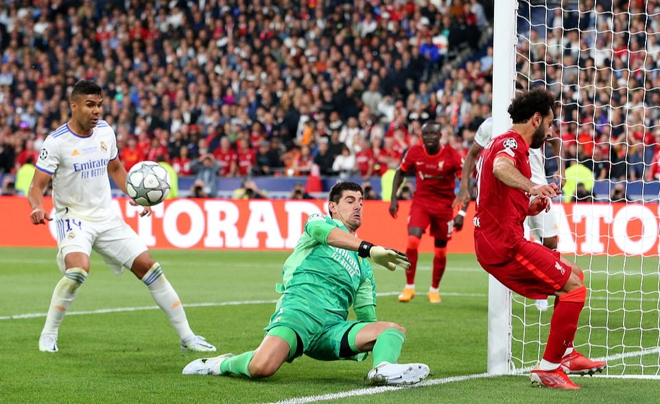 Hoi chung ky la khi doi dau Real Madrid anh 1