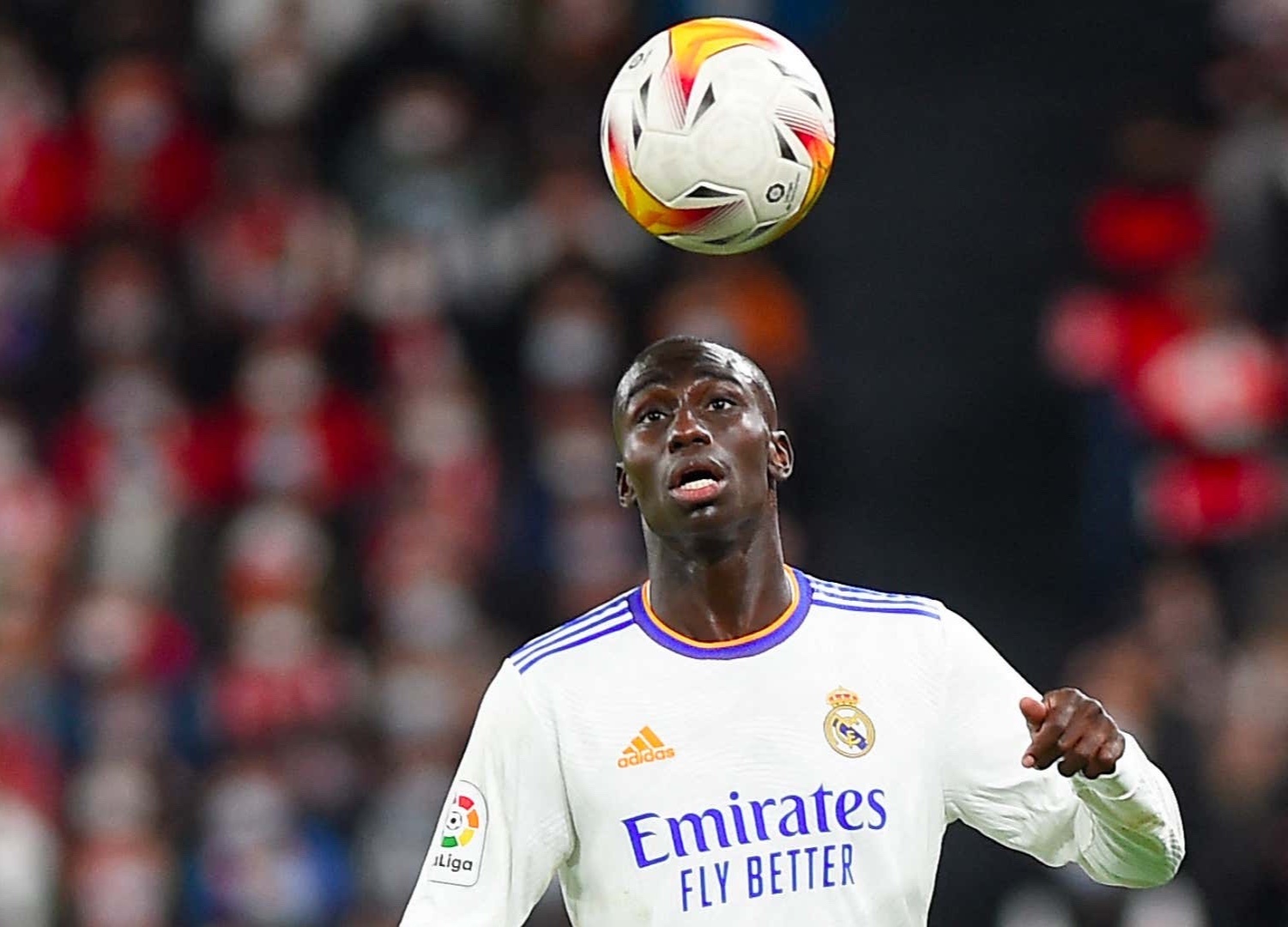 Co khi nao Mendy bi Real Madrid dem ban? hinh anh