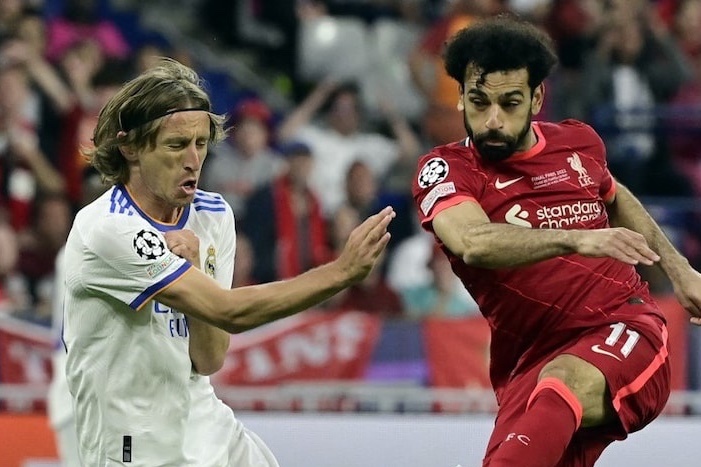 Modric xat muoi vao noi dau cua Salah hinh anh
