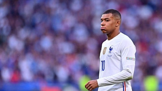 Mbappe noi gian,  co y chia tay tuyen Phap sau Euro 2020 anh 1