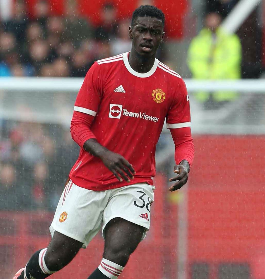 Thân hình vạm vỡ của cầu thủ sắp rời MU ảnh 2 Than hinh vam vo cua cau thu sap roi MU anh 2