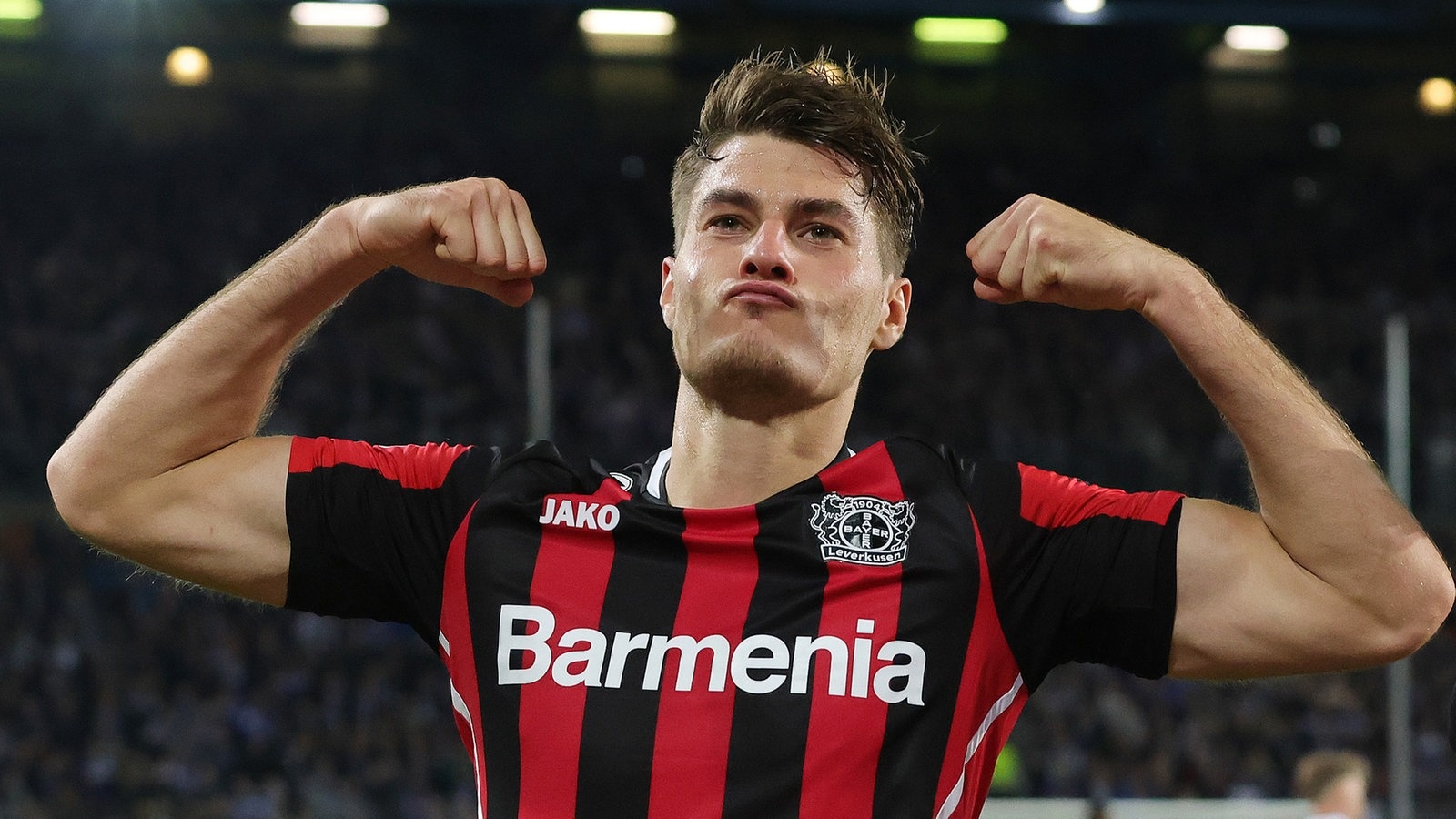 Bom tan cua Liverpool co hieu suat ghi ban troi hon Benzema anh 8