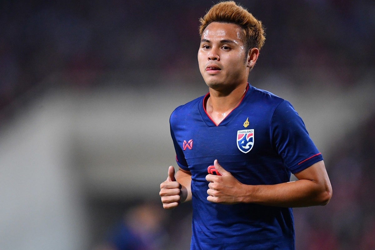 Theerathon Bunmathan co the tro thanh dong doi cua Van Lam anh 1