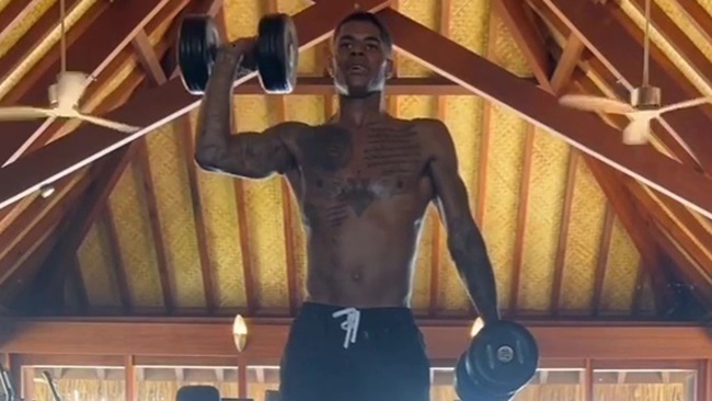 Dan sao MU voi body 6 mui san chac he nay anh 5