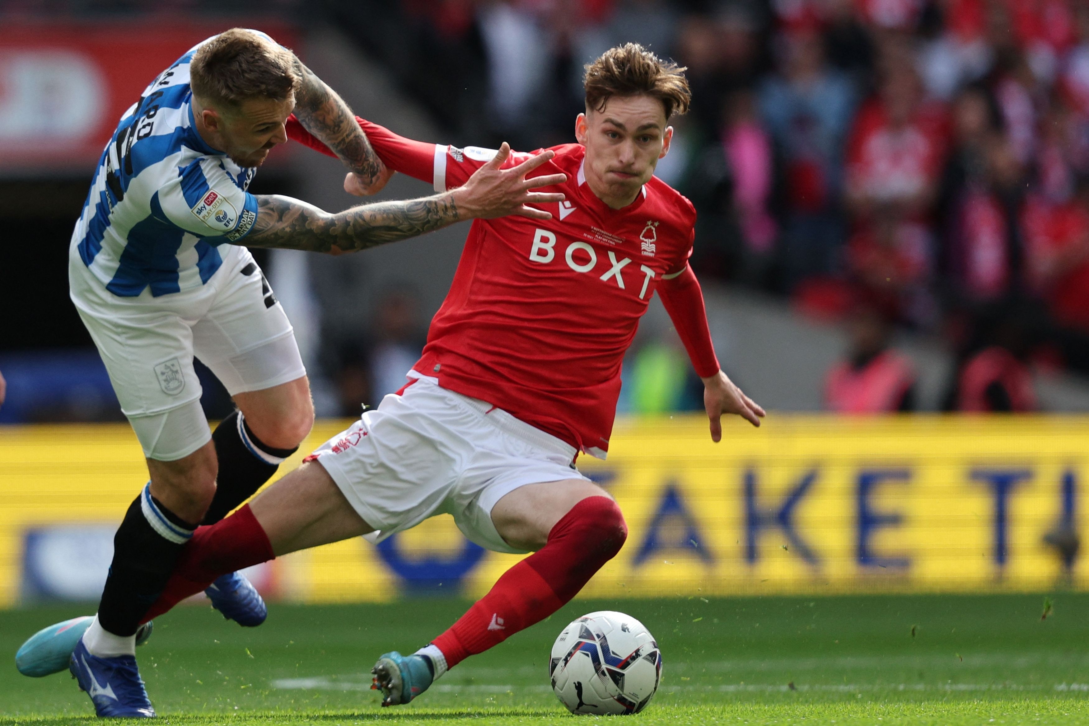 De Jong co the khien 3 cau thu MU mat vi tri anh 4