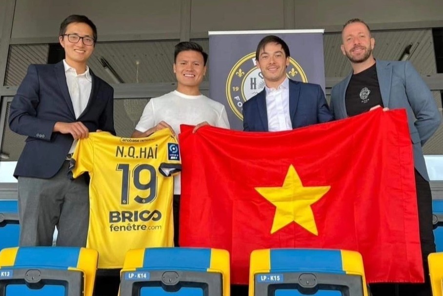 Dinh gia cua Quang Hai trong dan cau thu tai Pau FC hinh anh